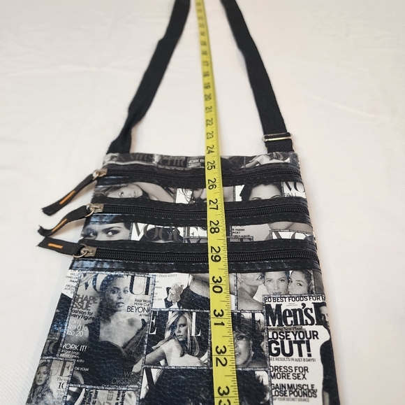 Stylish Black and White Crossbody Bag - Picture 12 of 13